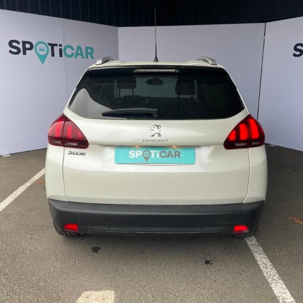 2008 1.2 PureTech 82ch Style ocassion azur autos peugeot le beausset