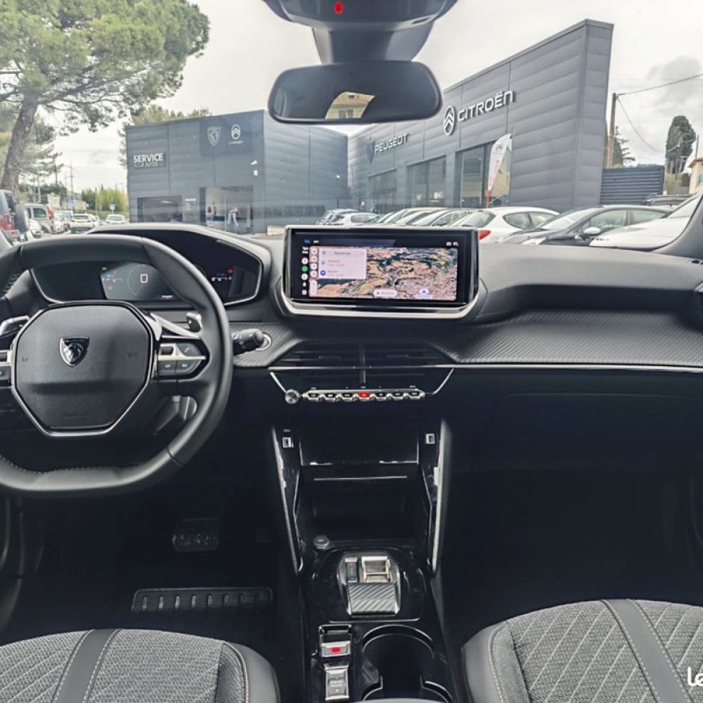 PEUGEOT 2008 1.2 HYBRID 145 E-DCS6 ALLURE occasion le beausset