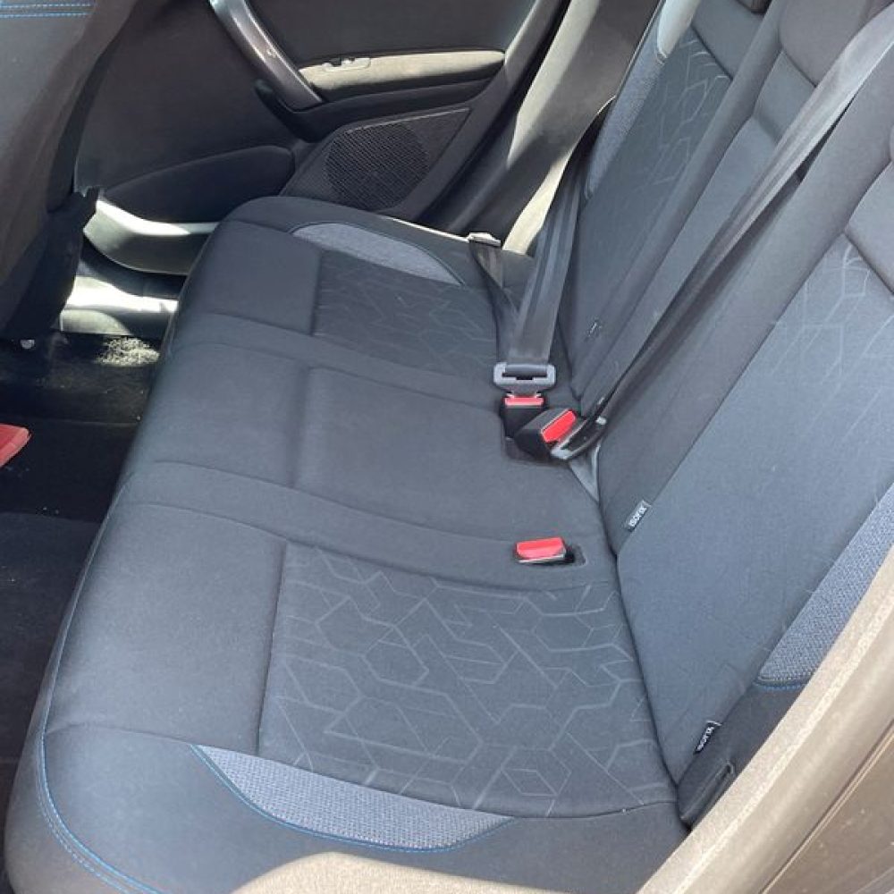 PEUGEOT 2008 1.6 HDi 100ch Style azur autos le beausset occasion