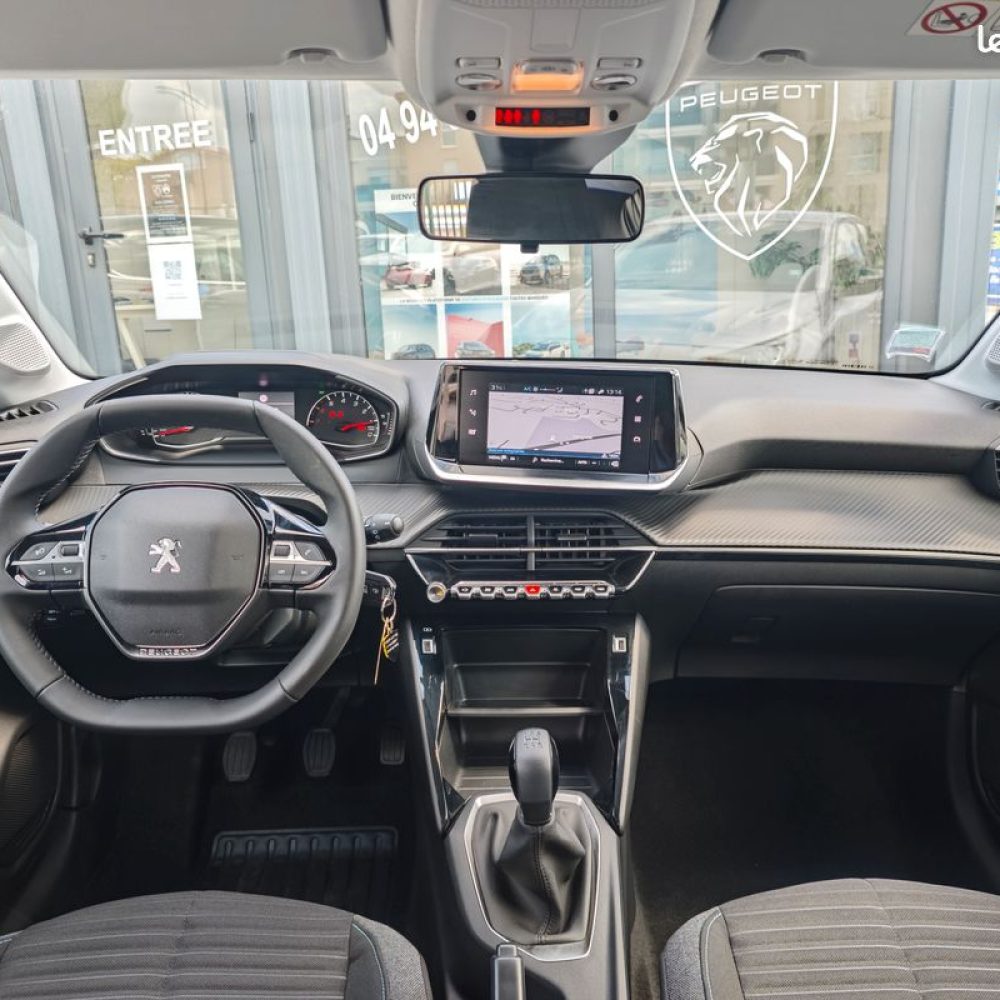 PEUGEOT 208 STYLE 1.2 75CH BVM occasion azur autos le beausset peugeot